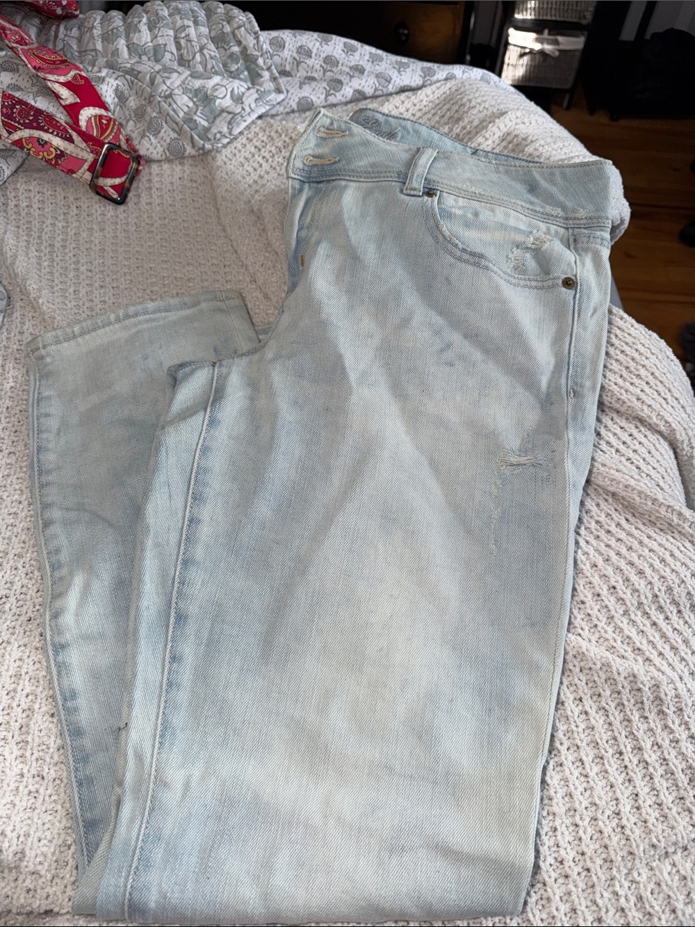 American Eagle Outfitters Light Blue Skinny Jeans